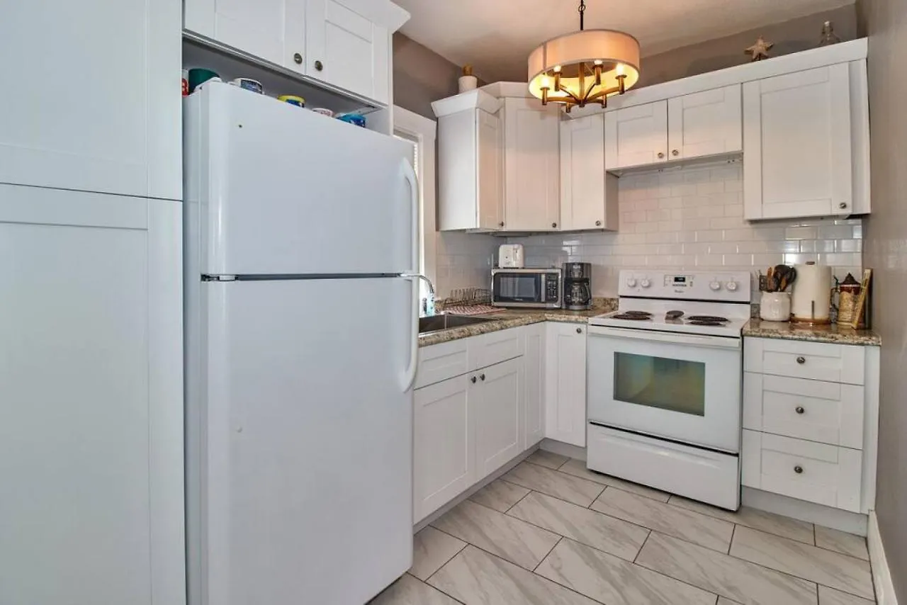 Gorgeous Loft Apartment Centrally Located Tampa 0*,